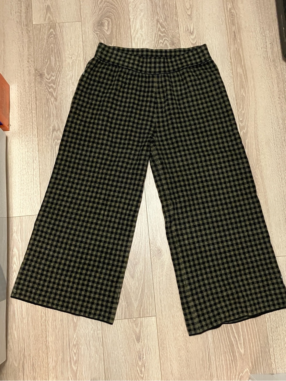 Gabby Isabella Black and Olive Plaid Wide-Leg Pants